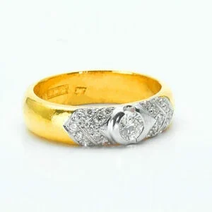 แหวนเพชรเม็ดยอด